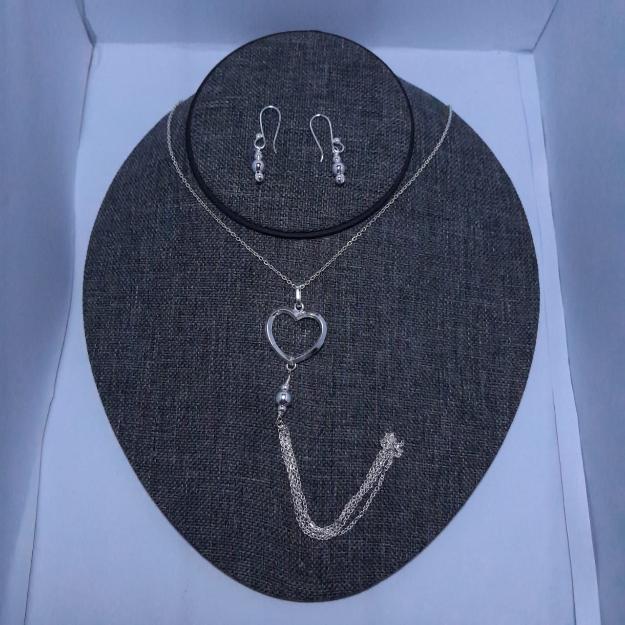 Juego de corazón con cadena