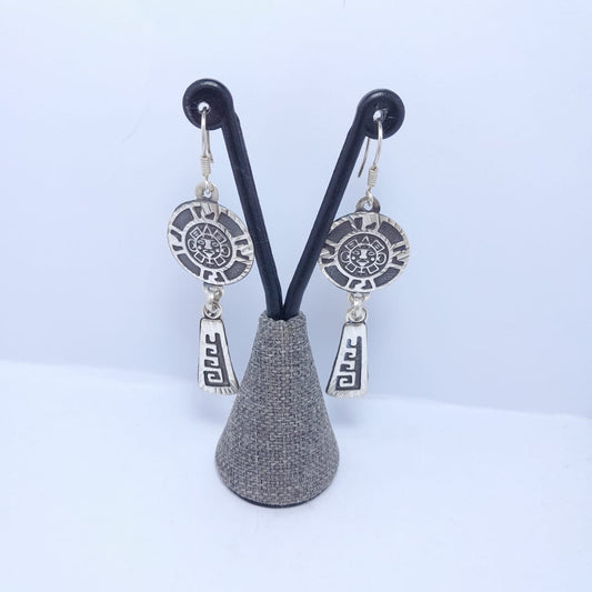 Aretes calendario Azteca